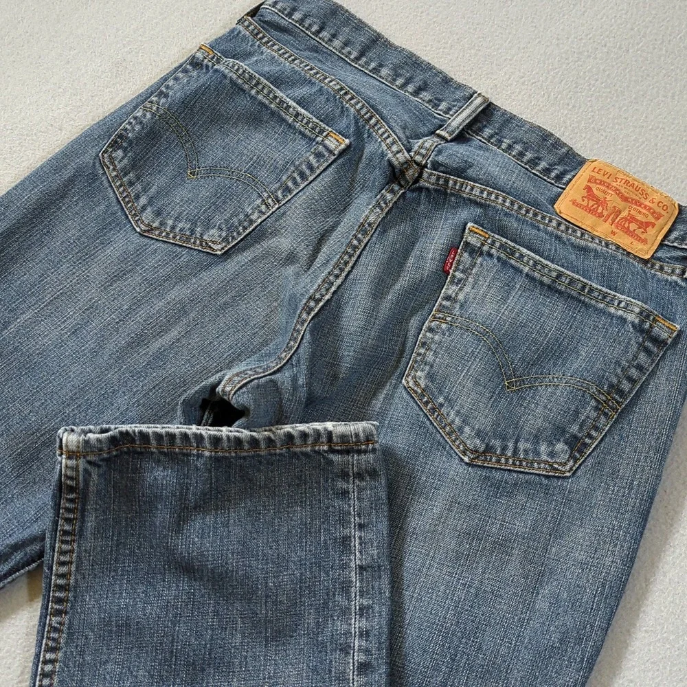 Levis 559 Relaxed Straight Leg Jeans‎ Mens 34x32 Blue Denim Medium Wash